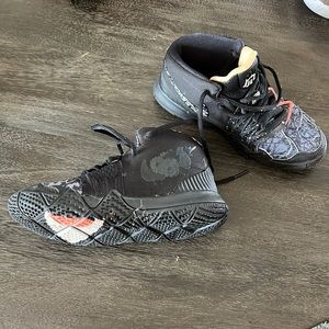 Kyrie Irving Nikes size 1